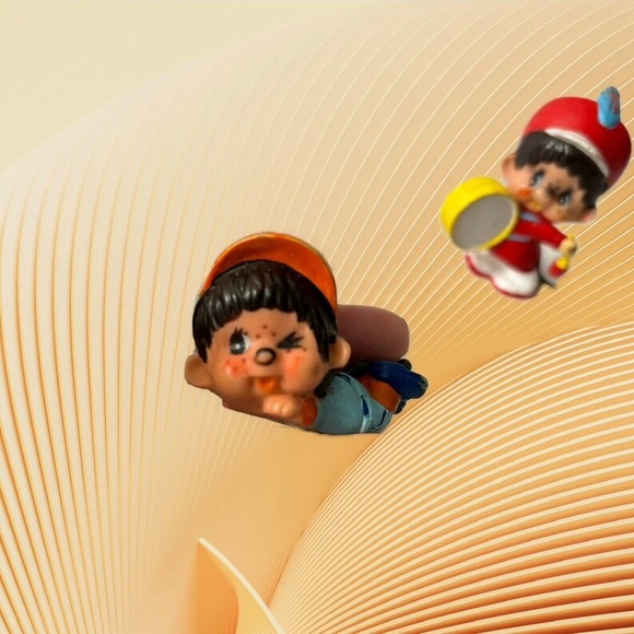 Vintage PVC Monchhichi Collectible Figurines - Picture 10 of 13